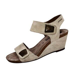 Mephisto Jackie‎ Wedge Heel Sandals 38/7.5 Light Sand Snakeprint Leather